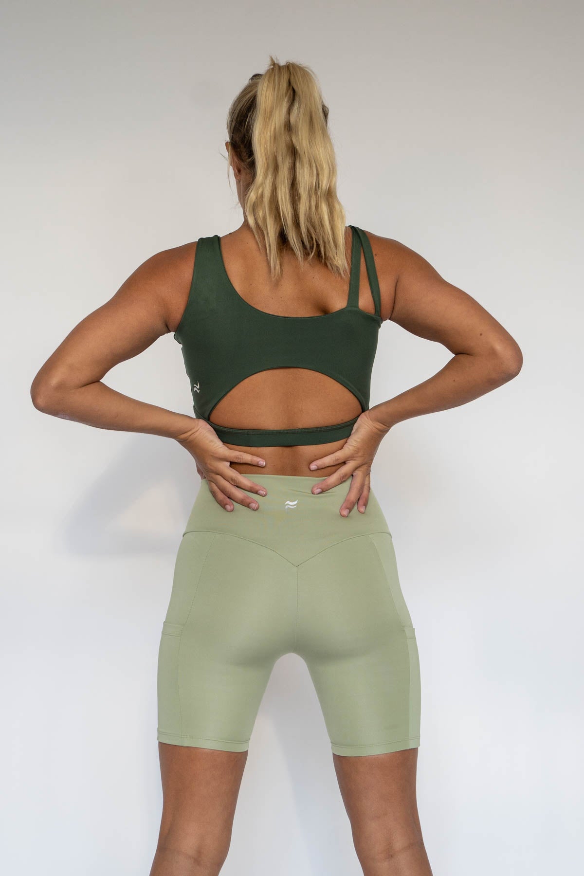 Dione Crossover Biker Shorts Pistachio green XS S M L XL