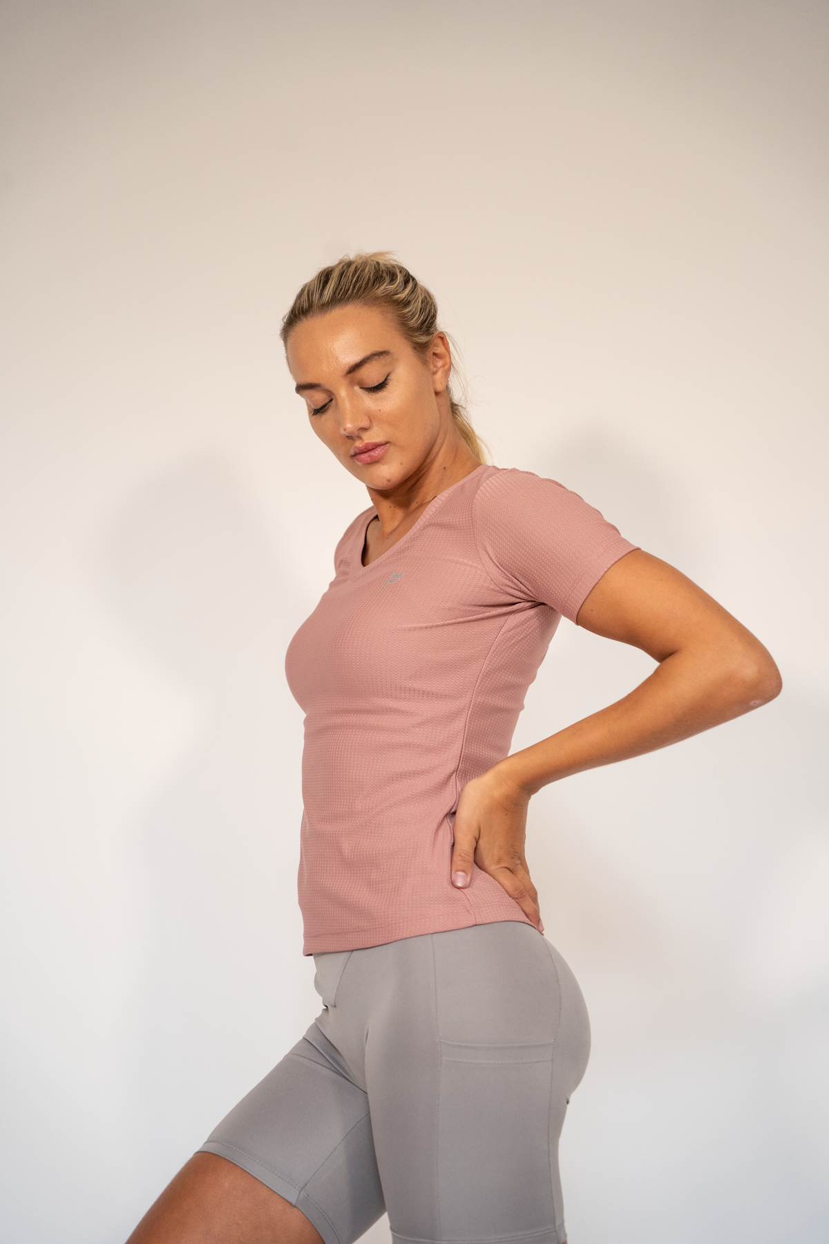V-neck training T-shirt Dusty rose XS S M L XL