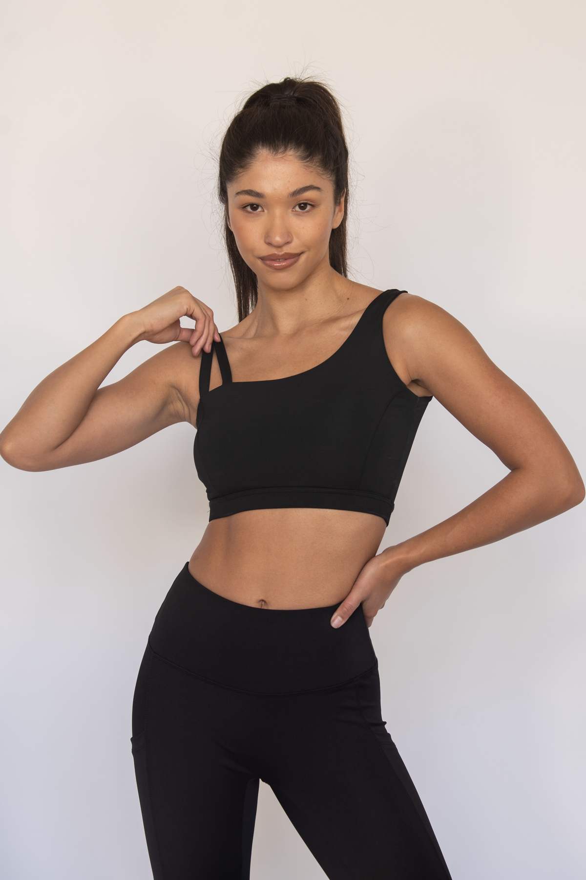 Evia Asymmetrical Sports bra Black XS S M L XL