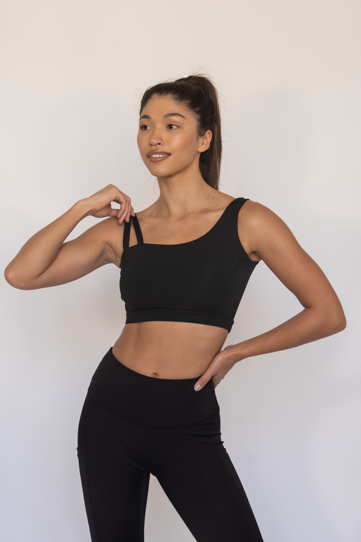 Evia Asymmetrical Sports bra Black XS S M L XL