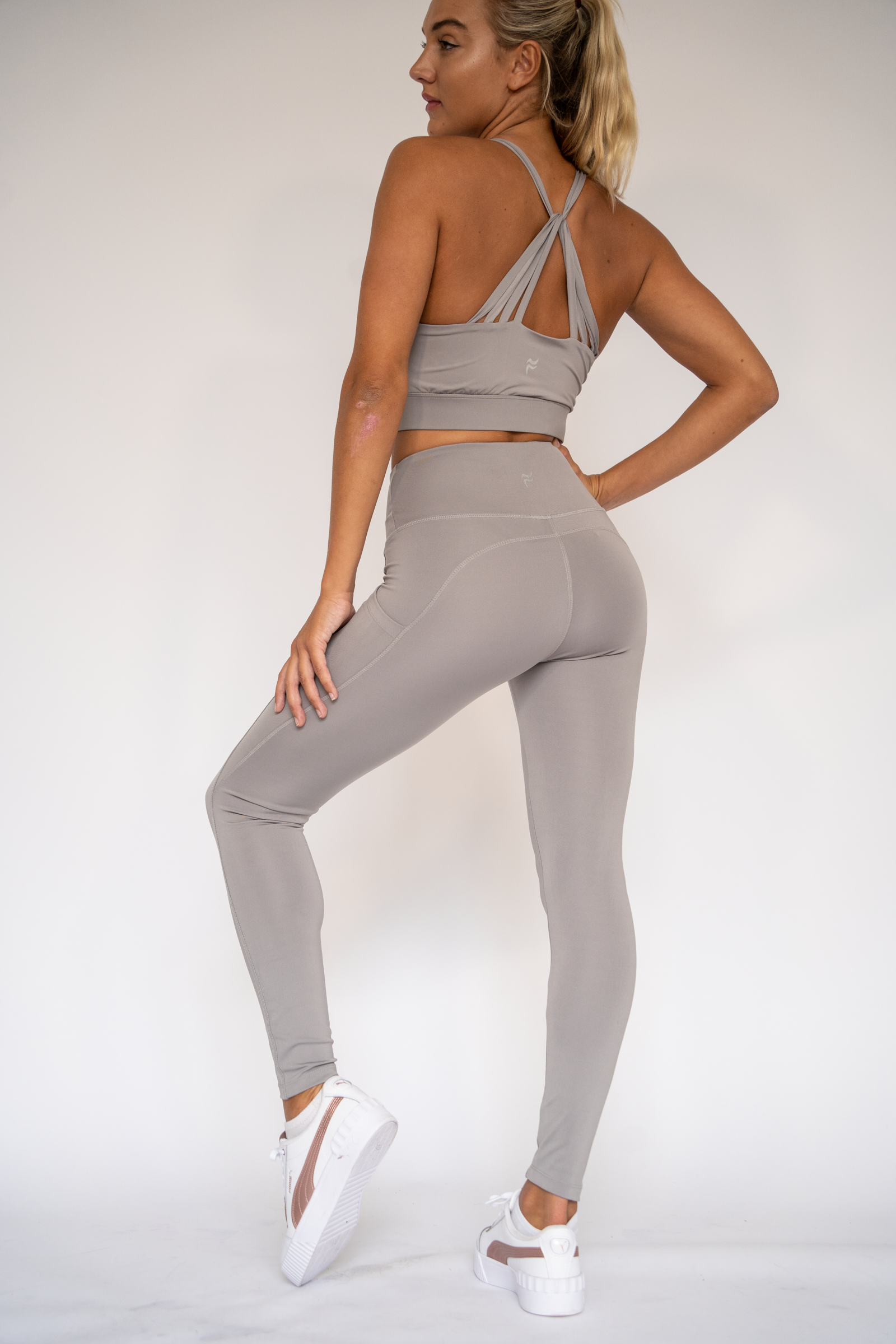 Izzy high impact Leggings ultimate grey XS S M L XL